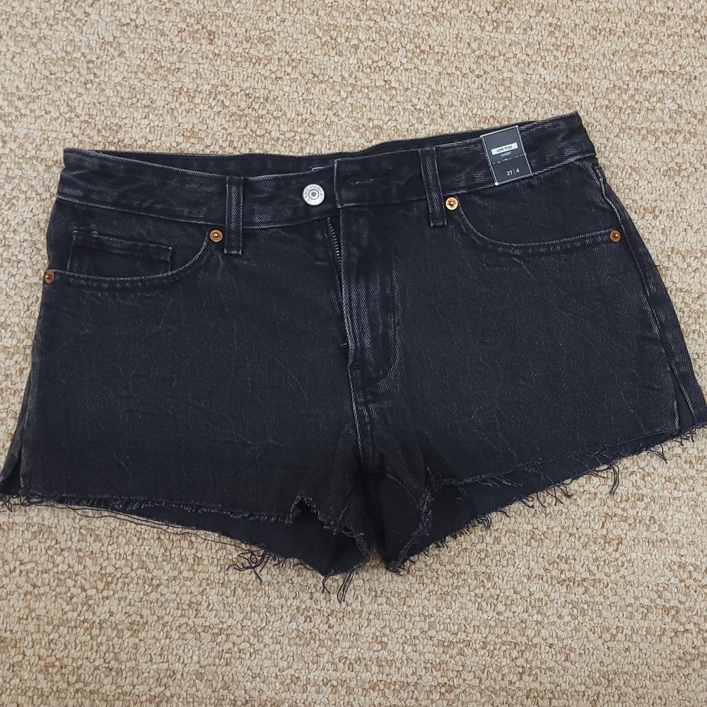 NWT Abercrombie and Fitch Black shorts Size 27/4